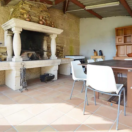 Galihost - Con Piscina En Villa