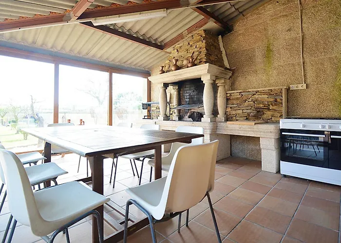 Galihost - Con Piscina En Villa *